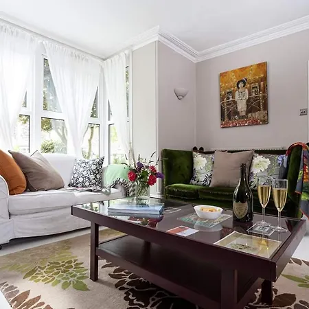 Tatil Evi The Hollies *